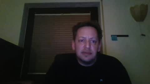 Snapshot of blonde32m chatting on December 21, 2:41 am blonde32m online show from December 21, 2:41 am