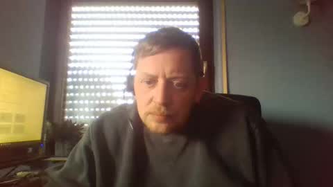 blonde32m online show from April 10, 1:38 pm