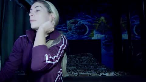 blonde4pasion online show from October 11, 7:06 pm