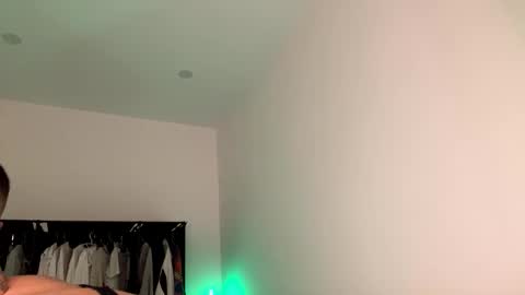 blonde_fuck_couple online show from June 8, 12:38 am