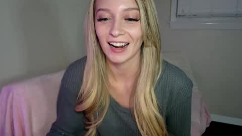 Blonde Stella online show from November 12, 12:57 am