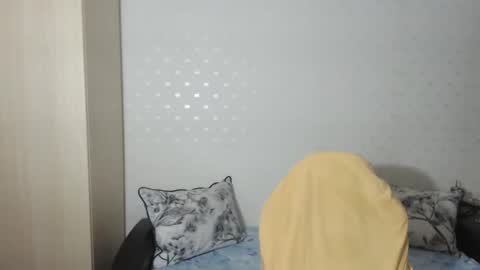 Snapshot of blondeagle chatting on December 4, 8:45 pm Mr Blond online show from December 4, 8:45 pm