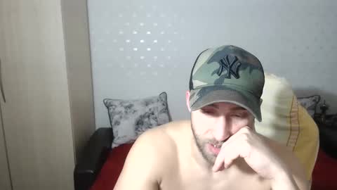 Snapshot of blondeagle chatting on January 15, 7:44 pm Mr Blond online show from January 15, 7:44 pm