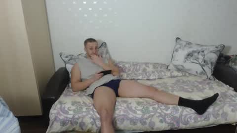 Snapshot of blondeagle chatting on February 13, 12:35 am Mr Blond online show from February 13, 12:35 am