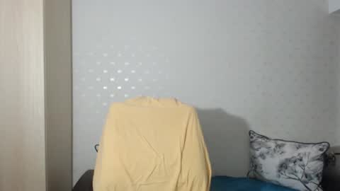 Snapshot of blondeagle chatting on March 7, 8:33 pm Mr Blond online show from March 7, 8:33 pm