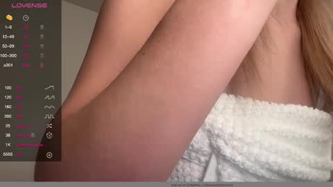 Ella Andersonn online show from March 12, 6:22 pm