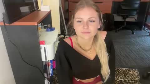 Blondebunnyx online show from October 23, 3:24 pm