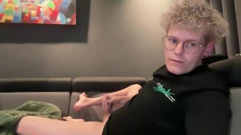 Sven online show from November 22, 9:35 pm