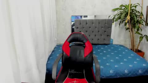 Maleeth online show from September 25, 9:33 pm