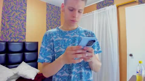 Snapshot of blondie_lover69 chatting on February 19, 8:41 pm Maleeth online show from February 19, 8:41 pm