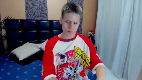 Snapshot of blondie_lover69 chatting on March 2, 8:07 pm Maleeth online show from March 2, 8:07 pm