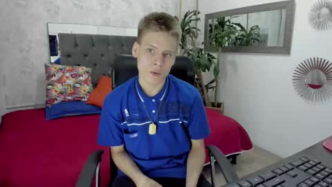 Snapshot of blondie_lover69 chatting on February 26, 7:10 pm Maleeth online show from February 26, 7:10 pm