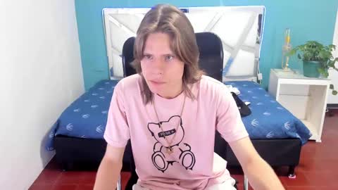 Snapshot of blondie_lover69 chatting on January 21, 12:07 pm Maleeth online show from January 21, 12:07 pm