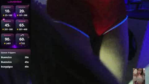 Bubbles online show from November 4, 1:12 pm