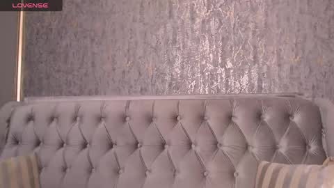 Snapshot of blondiestarxxx chatting on December 18, 4:17 pm Helen online show from December 18, 4:17 pm