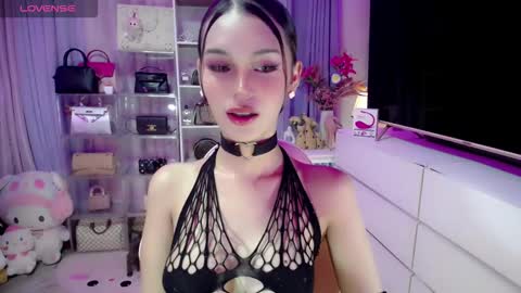 aivee online show from October 10, 6:19 am