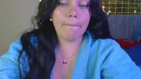 Snapshot of blue_angel33 chatting on March 6, 2:19 am kate online show from March 6, 2:19 am