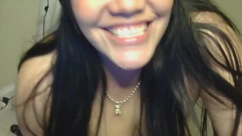 Snapshot of blue_angel33 chatting on December 4, 2:03 am kate online show from December 4, 2:03 am