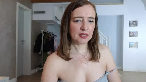 blue_angel_sweet online show from April 4, 3:35 am