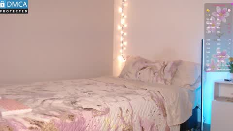 Blue online show from March 29, 2:35 am