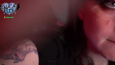 Blue online show from September 26, 1:24 am