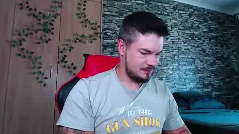 blueeyeboy0 online show from January 7, 8:08 am