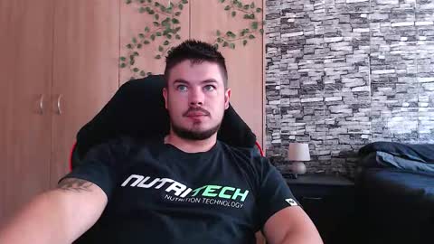 blueeyeboy0 online show from October 23, 8:05 am