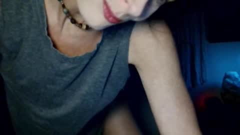 Blueeyedlie online show from February 17, 6:31 am