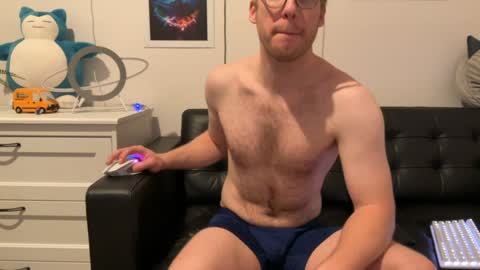 Snapshot of blueeyedtallguy chatting on December 9, 11:45 pm blueeyedtallguy online show from December 9, 11:45 pm