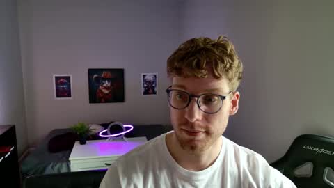 blueeyedtallguy online show from February 18, 7:46 pm