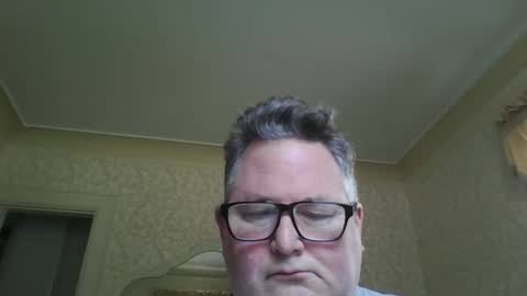 Snapshot of bluemoose70 chatting on September 9, 3:45 pm bluemoose70 online show from September 9, 3:45 pm