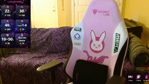 bluevixen7 online show from December 3, 1:26 am