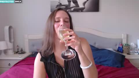 Stacey online show from June 18, 3:56 am