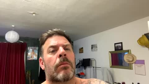 Blueyloey online show from December 28, 2:22 am