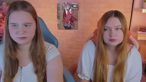 Snapshot of blush_ellie chatting on February 17, 2:49 pm Ellie3 online show from February 17, 2:49 pm