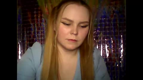 Snapshot of blushing_star chatting on February 14, 4:52 pm blushing_star online show from February 14, 4:52 pm