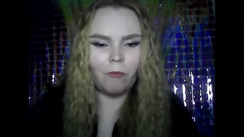 Snapshot of blushing_star chatting on February 25, 5:51 pm blushing_star online show from February 25, 5:51 pm