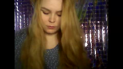 Snapshot of blushing_star chatting on March 2, 8:38 am blushing_star online show from March 2, 8:38 am