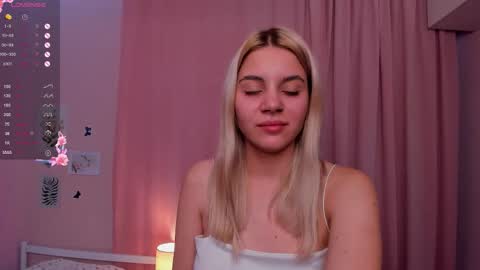 Chloe online show from September 14, 3:13 pm