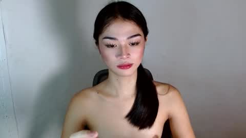 Blythe online show from December 4, 1:33 pm