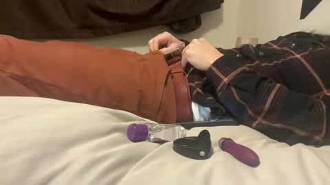 bmclovin_7 online show from December 4, 2:36 am