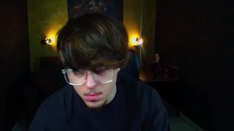 BodhiHayes online show from March 27, 6:08 am