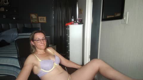 Snapshot of boeslaboes chatting on January 11, 7:06 am Ningifun couple online show from January 11, 7:06 am