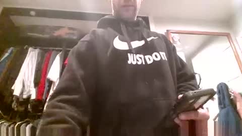 beezy online show from January 12, 8:36 pm