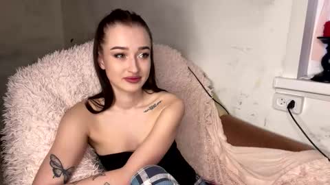 bohemia777 online show from April 1, 1:52 pm