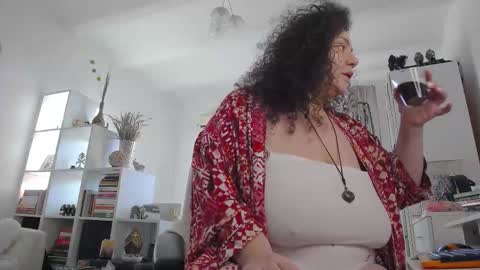 BohoBabeLaxy online show from February 3, 6:33 am