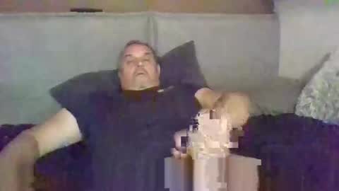 emilio online show from October 22, 7:44 am