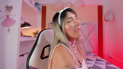 boin_aimi online show from March 8, 3:50 am