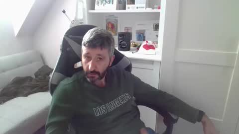 bojanin online show from December 14, 1:17 pm