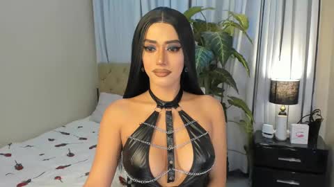 Snapshot of bombshelllaurax chatting on March 3, 7:21 am bombshelllaurax online show from March 3, 7:21 am